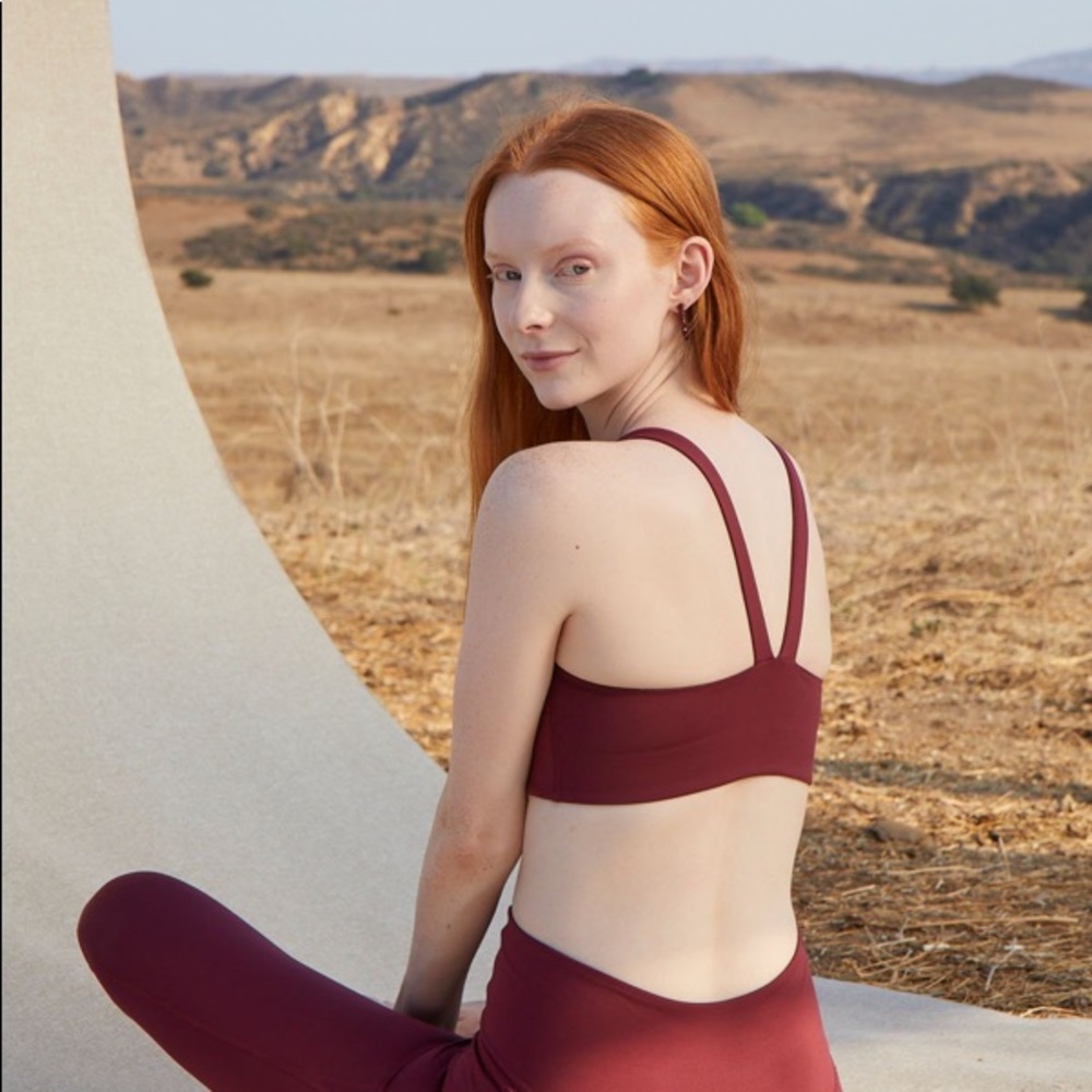 Girlfriend collective Lou bra in mulberry! Sold out exclusive color